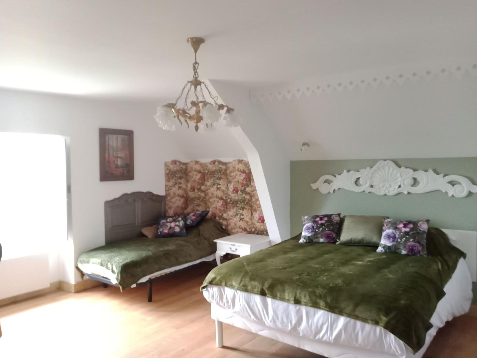 Villa Saint Pierre La Trimouille Екстериор снимка