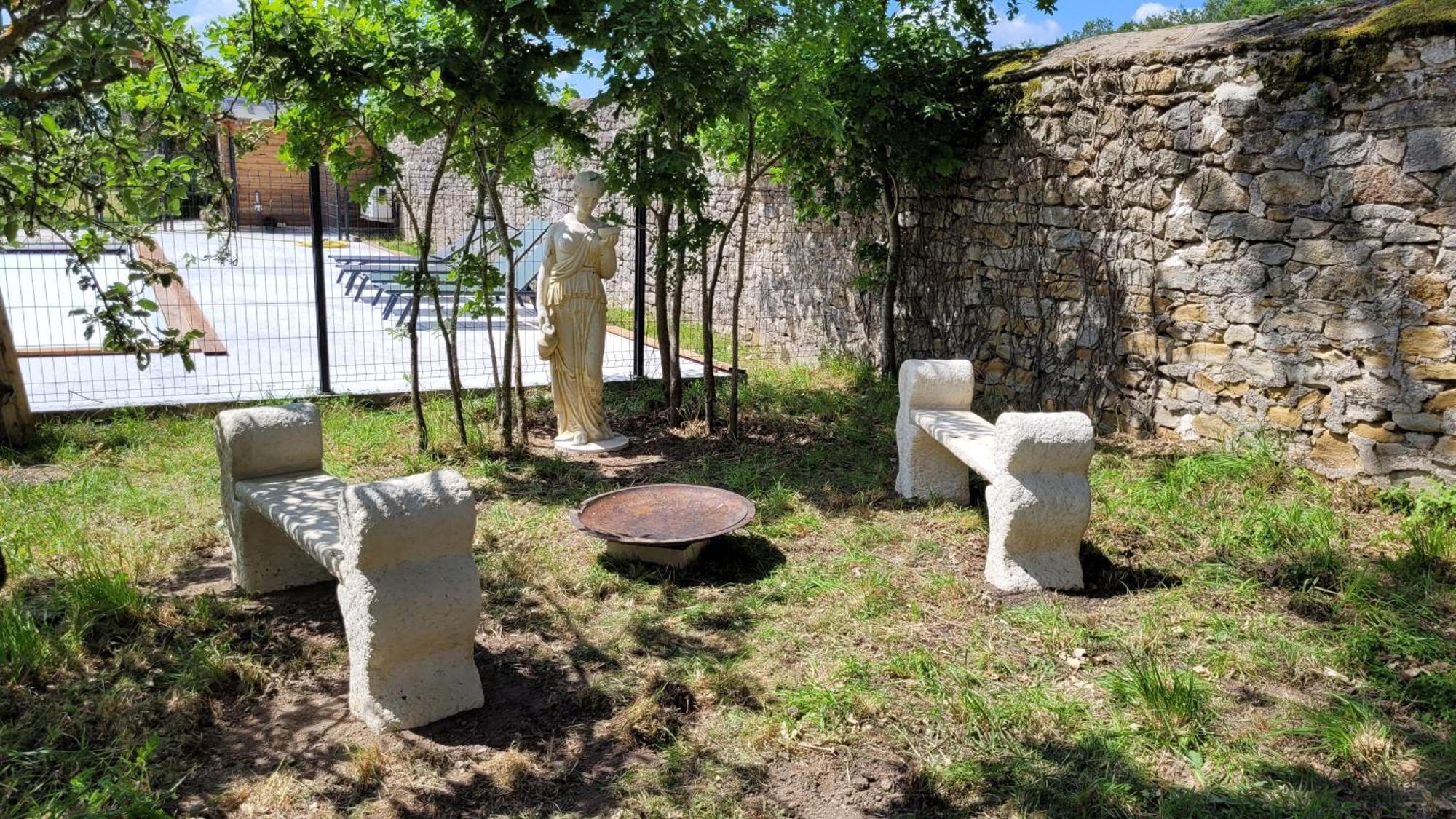 Villa Saint Pierre La Trimouille Екстериор снимка