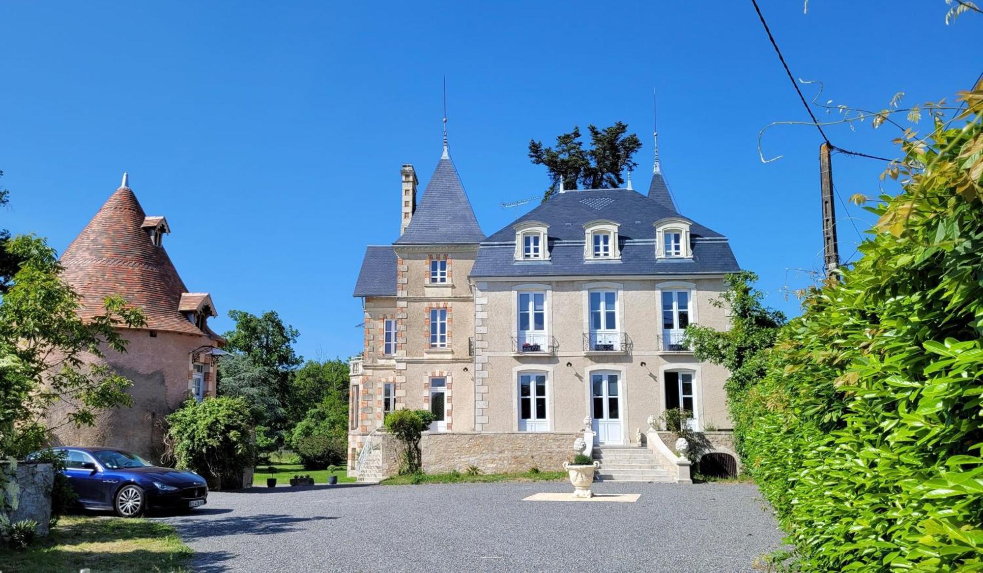 Villa Saint Pierre La Trimouille Екстериор снимка