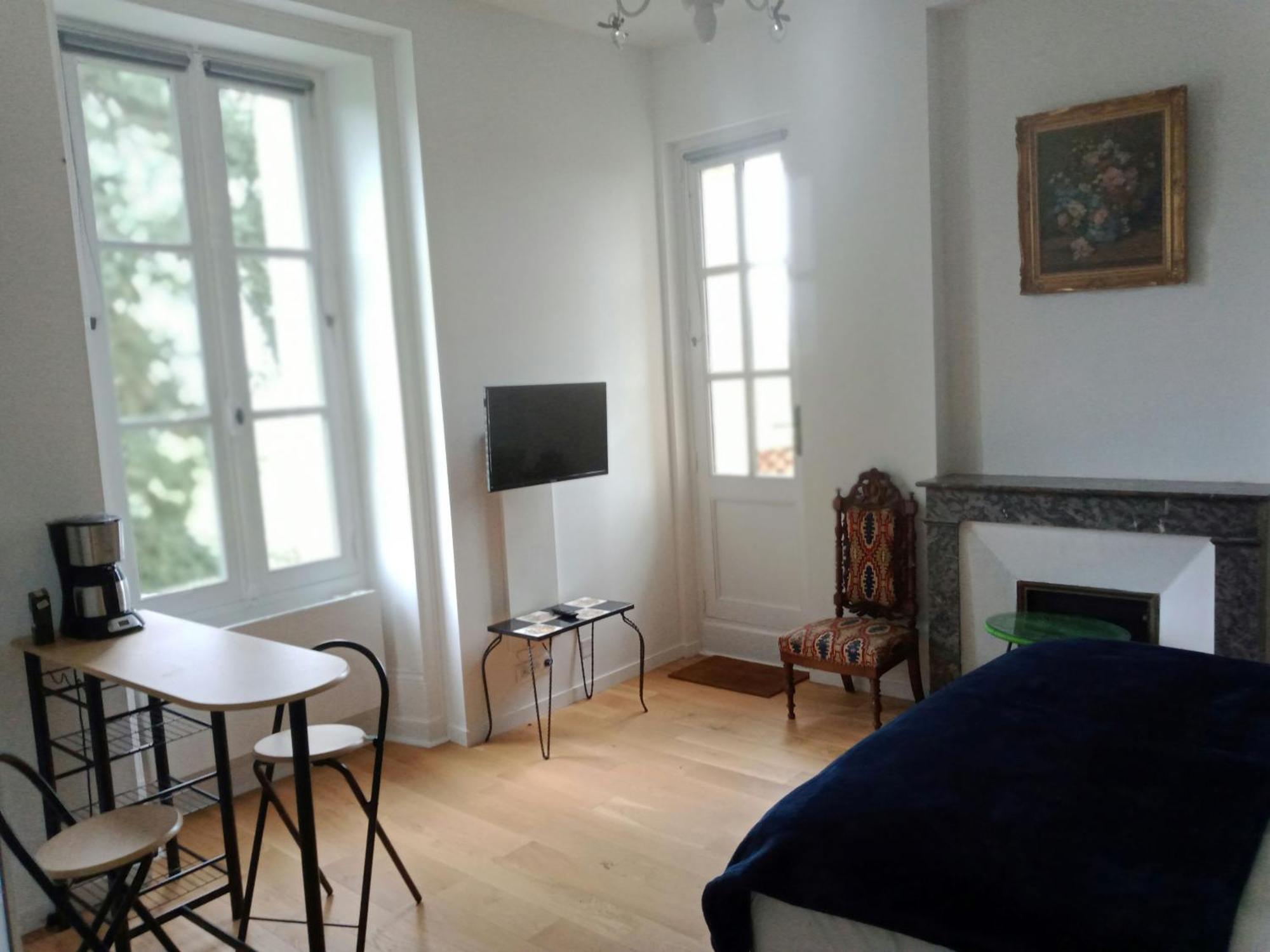 Villa Saint Pierre La Trimouille Екстериор снимка