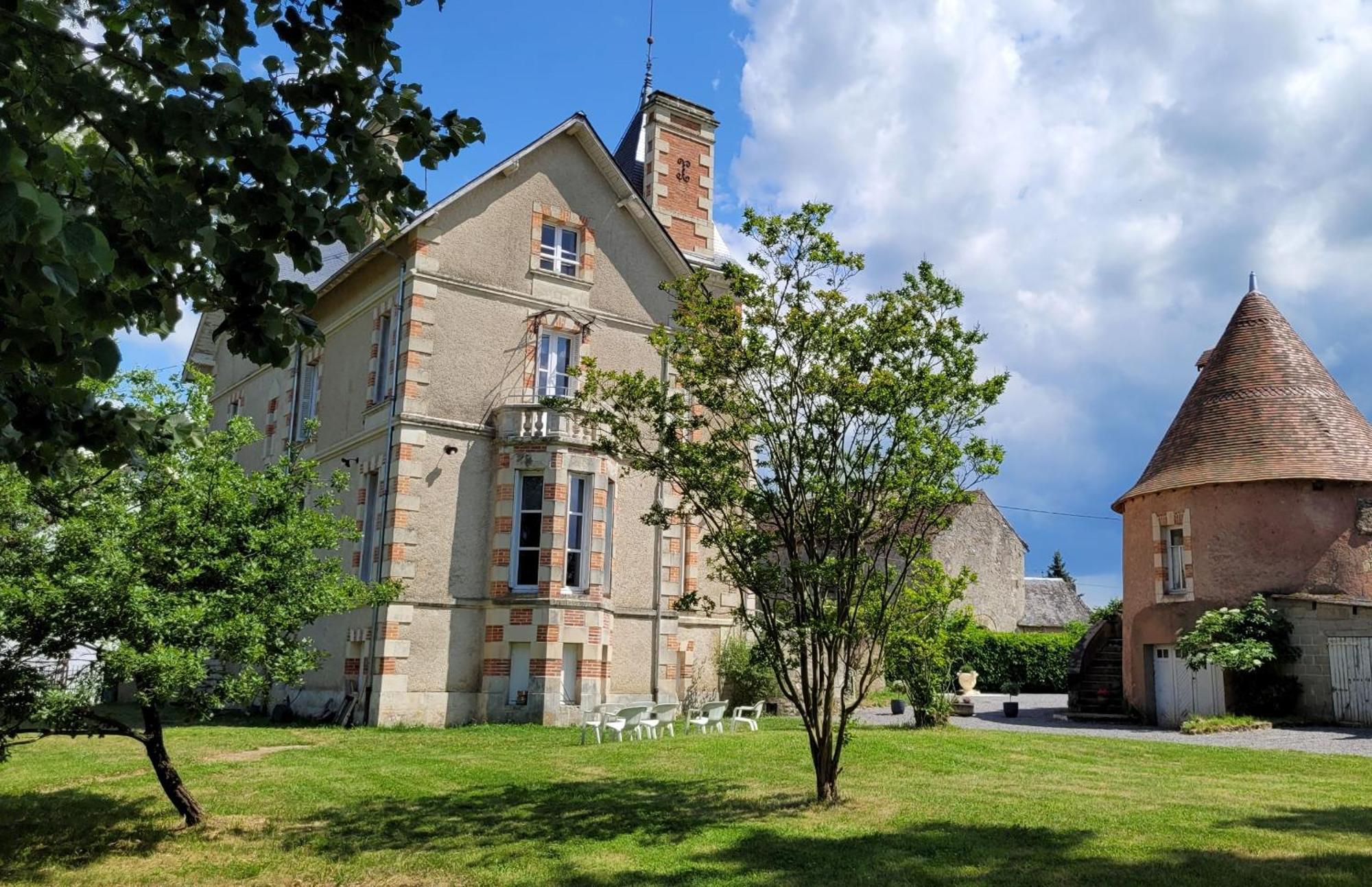 Villa Saint Pierre La Trimouille Екстериор снимка