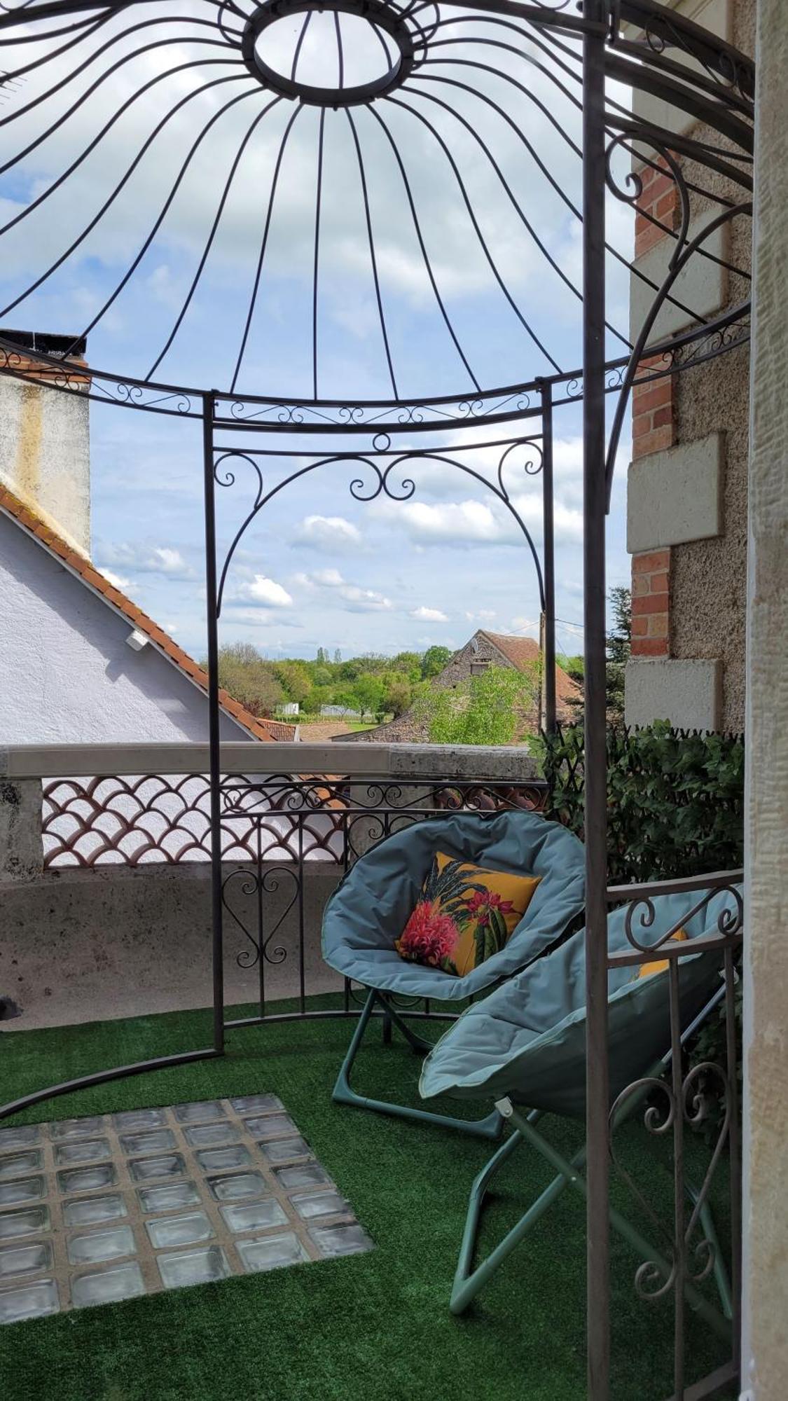 Villa Saint Pierre La Trimouille Екстериор снимка